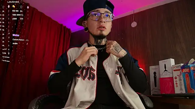 tyler jones  online show from 08.06.26