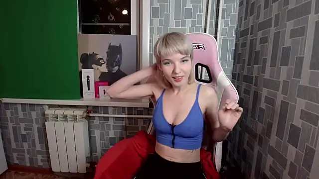 Snapshot of Madelaineses chatting on 01.31.26 Madelaineses online show from 01.31.26