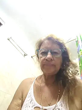 MaryeLunna online show from 10.05.25