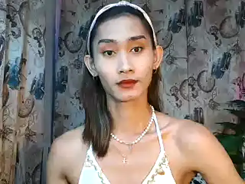 Snapshot of youarea_dreamer chatting on 12.01.25 youarea dreamer online show from 12.01.25