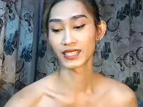 Snapshot of youarea_dreamer chatting on 12.03.25 youarea dreamer online show from 12.03.25