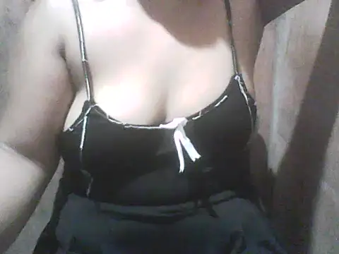 Snapshot of Azrielxx05 chatting on 09.26.25 Azrielxx05 online show from 09.26.25