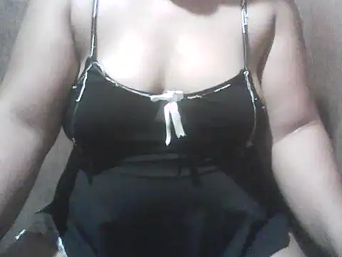 Snapshot of Azrielxx05 chatting on 10.07.25 Azrielxx05 online show from 10.07.25