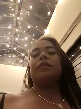 EmilyDuran  online show from 11.05.25