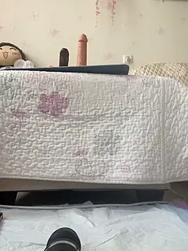 Snapshot of Alicia066 chatting on 12.18.25 Alicia066 online show from 12.18.25