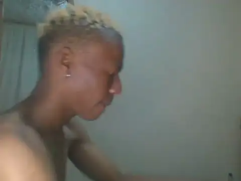 Snapshot of bhutimjongeni chatting on 09.19.25 bhutimjongeni online show from 09.19.25