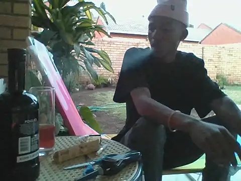 Snapshot of bhutimjongeni chatting on 09.20.25 bhutimjongeni online show from 09.20.25