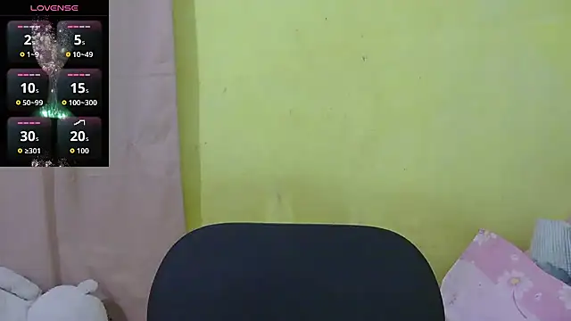 HornyAsian4uxx online show from 10.10.25