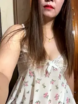 Moan Mary online show from 10.15.25