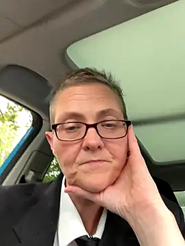 Curvy-Jinx online show from 09.18.25