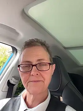 Curvy-Jinx online show from 09.24.25