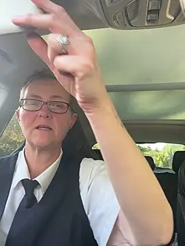 Curvy-Jinx online show from 09.30.25