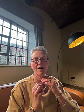 Curvy-Jinx online show from 02.25.26