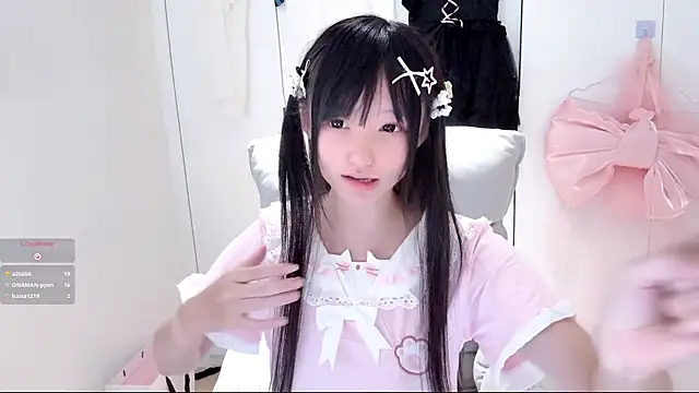 Snapshot of xiaoxia_baby chatting on 09.12.25 xiaoxia baby online show from 09.12.25