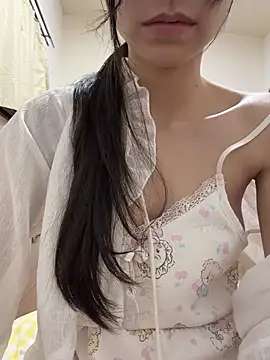 Snapshot of xiaoxia_baby chatting on 07.25.26 xiaoxia baby online show from 07.25.26