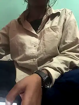 Snapshot of sakshi5533 chatting on 12.20.25 sakshi5533 online show from 12.20.25