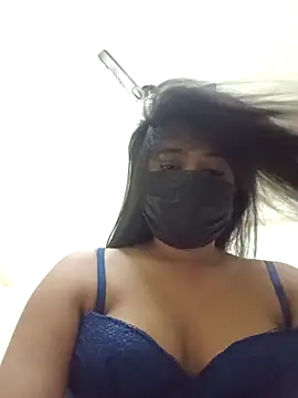 Snapshot of sakshi5533 chatting on 04.02.26 sakshi5533 online show from 04.02.26