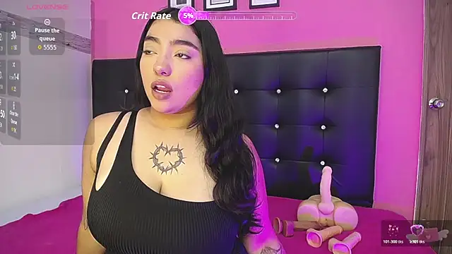 Snapshot of molly_curvyhot chatting on 02.01.26 molly curvyhot online show from 02.01.26