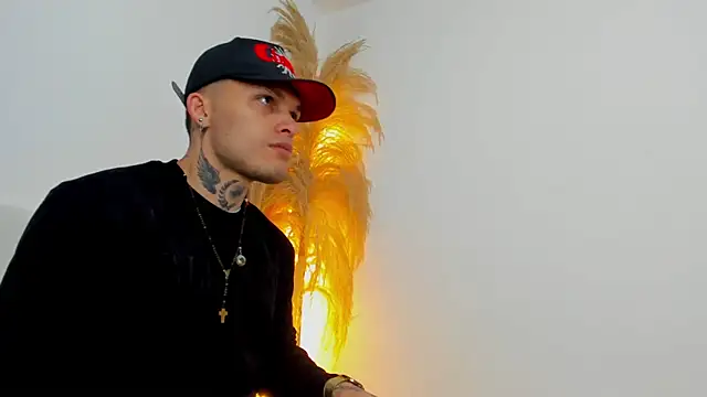 Snapshot of Kieran_kian chatting on 02.23.26 Kieran kian online show from 02.23.26