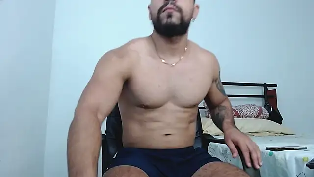 Snapshot of vincentjaxon chatting on 11.20.25 vincentjaxon online show from 11.20.25