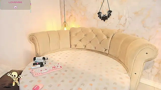 nathaliamiller online show from 10.31.25