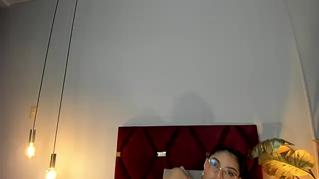 LunaAspen  online show from 11.26.25