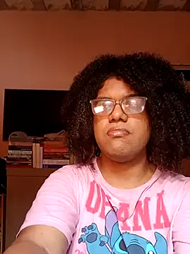 Snapshot of fannyorgastic chatting on 12.02.25 fannyorgastic online show from 12.02.25