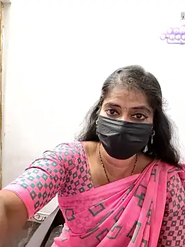 Snapshot of tamil_Sigappu_Roja chatting on 11.17.25 tamil Sigappu Roja online show from 11.17.25