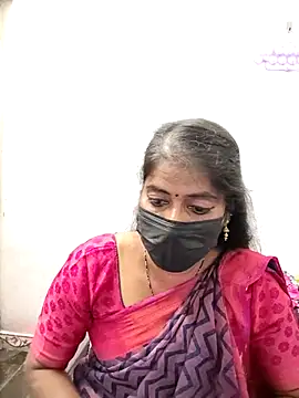 Snapshot of tamil_Sigappu_Roja chatting on 11.26.25 tamil Sigappu Roja online show from 11.26.25