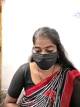 Snapshot of tamil_Sigappu_Roja chatting on 11.27.25 tamil Sigappu Roja online show from 11.27.25