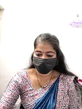 Snapshot of tamil_Sigappu_Roja chatting on 12.16.25 tamil Sigappu Roja online show from 12.16.25