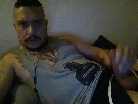 Snapshot of Gioonel chatting on 04.08.26 Gioonel online show from 04.08.26