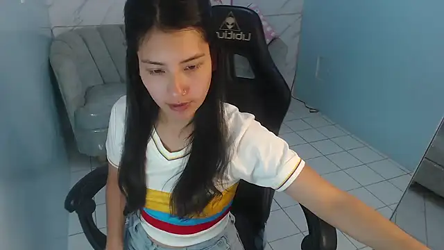 victoria hernandez t  online show from 06.17.26