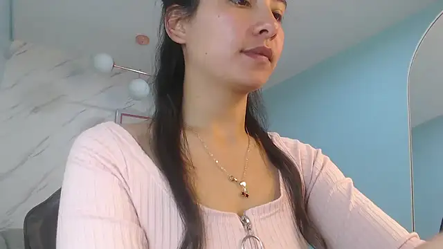 victoria hernandez t  online show from 06.22.26