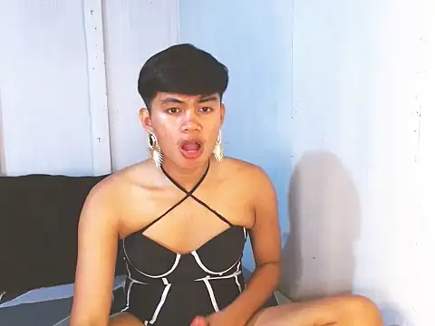 Snapshot of Alexx_143 chatting on 10.11.25 Alexx 143 online show from 10.11.25