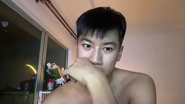 Snapshot of heywilliam chatting on 09.28.25 heywilliam online show from 09.28.25