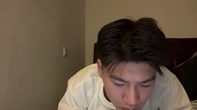 Snapshot of heywilliam chatting on 10.24.25 heywilliam online show from 10.24.25