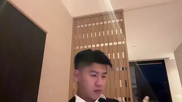 Snapshot of heywilliam chatting on 11.11.25 heywilliam online show from 11.11.25