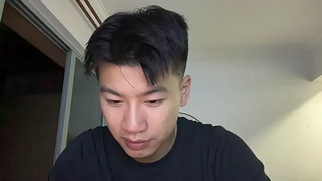 Snapshot of heywilliam chatting on 11.15.25 heywilliam online show from 11.15.25