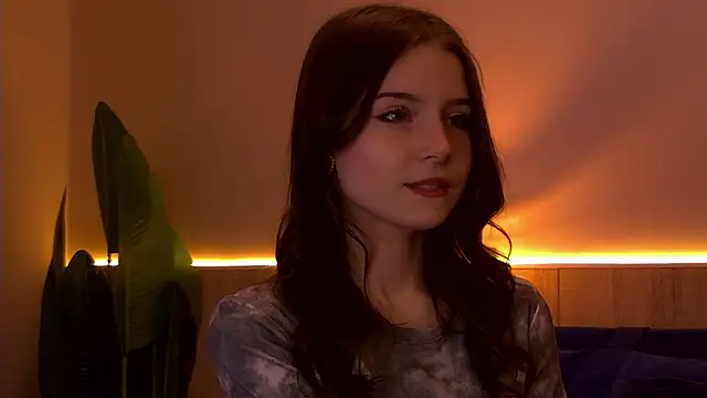 Snapshot of Angel__Rosse chatting on 10.13.25 Angel Rosse online show from 10.13.25