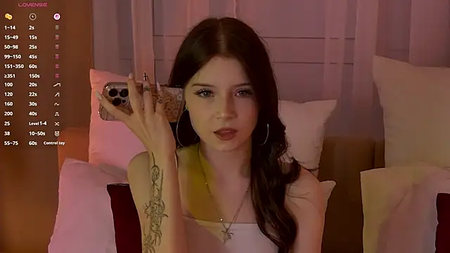 Snapshot of Angel__Rosse chatting on 08.03.26 Angel Rosse online show from 08.03.26