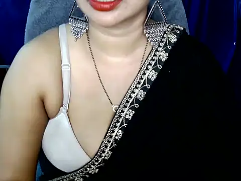 Snapshot of QUEEN_SAKHI- chatting on 05.05.26 QUEEN SAKHI- online show from 05.05.26