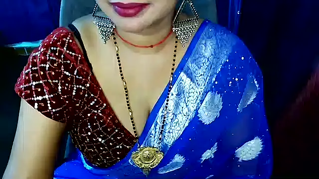 Snapshot of QUEEN_SAKHI- chatting on 05.22.26 QUEEN SAKHI- online show from 05.22.26