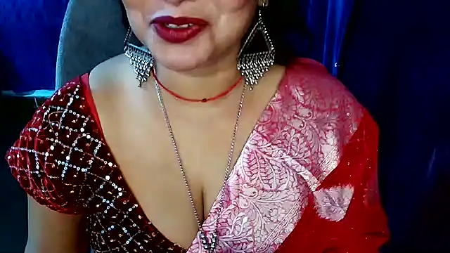 Snapshot of QUEEN_SAKHI- chatting on 05.26.26 QUEEN SAKHI- online show from 05.26.26