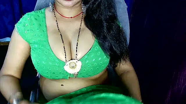 Snapshot of QUEEN_SAKHI- chatting on 06.03.26 QUEEN SAKHI- online show from 06.03.26