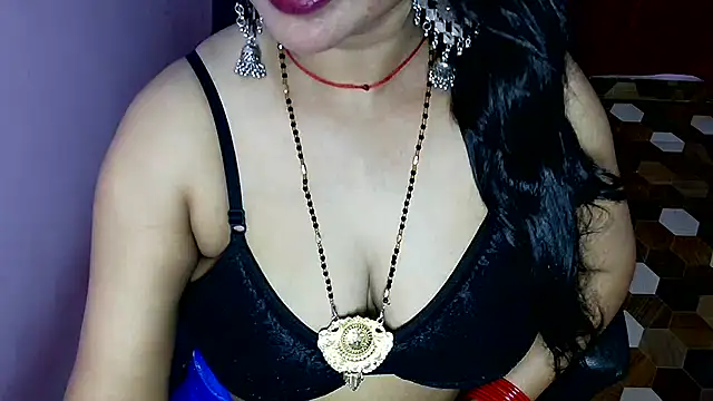 Snapshot of QUEEN_SAKHI- chatting on 06.04.26 QUEEN SAKHI- online show from 06.04.26