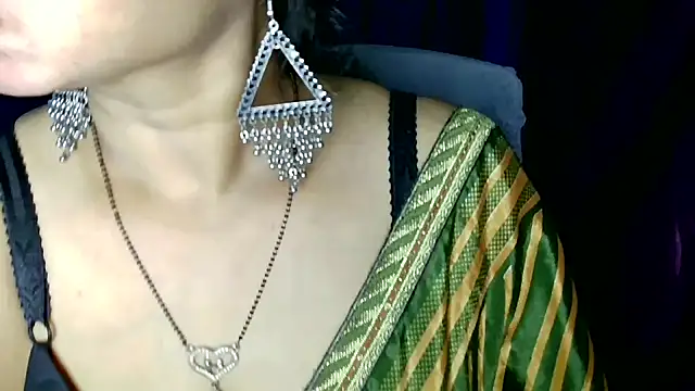 QUEEN SAKHI- online show from 06.17.26