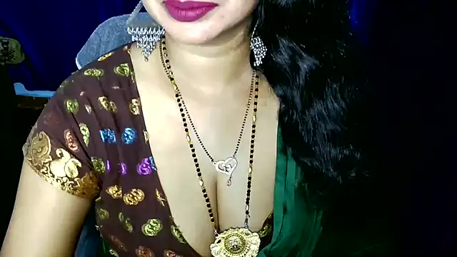 QUEEN SAKHI- online show from 06.18.26