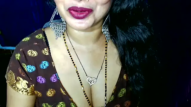 QUEEN SAKHI- online show from 06.18.26