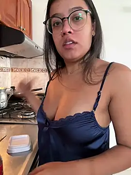 Camila Bustamante online show from 06.29.26